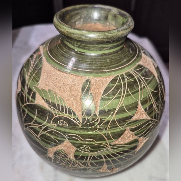 None Other - Collectible Vintage Pottery Vase from Nicaragua